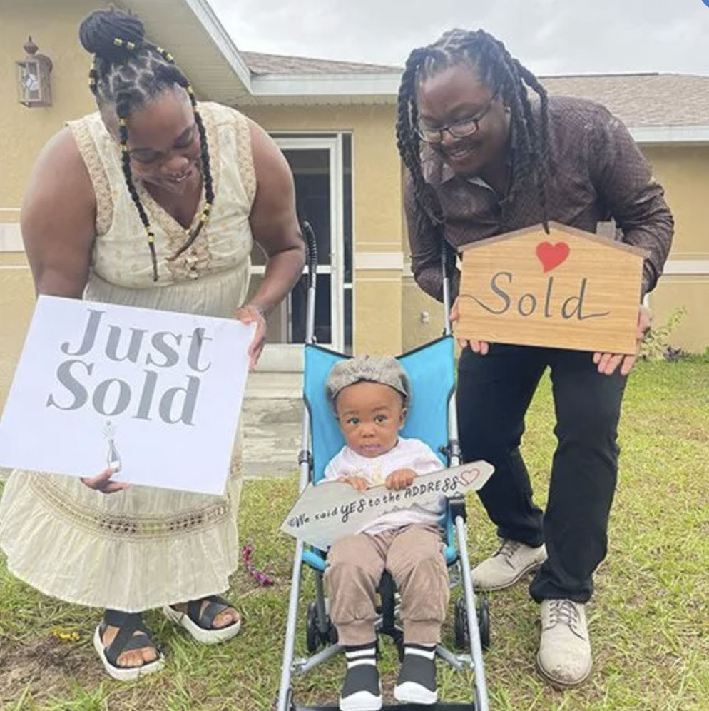 picture of Liroy G. in front of a house